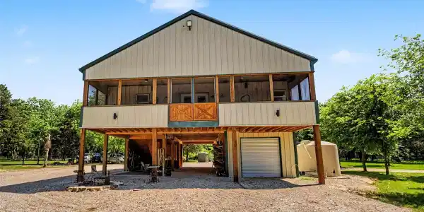 9439 County Road 103