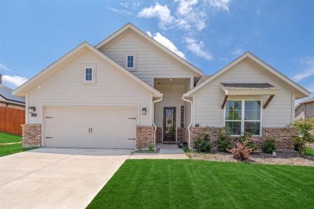 1412 Whitetail Lane