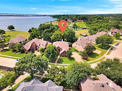 8810 Edgelake Trail