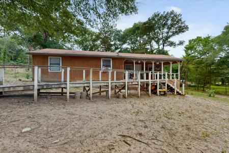 10823 Lakeview Trail