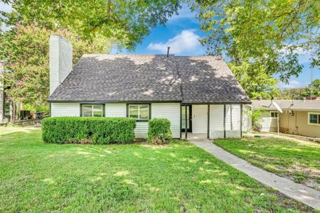 10525 Post Oak Bend