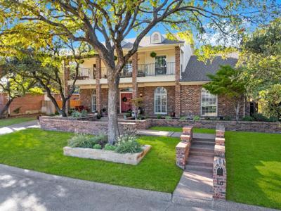 16 Harbour Point Circle