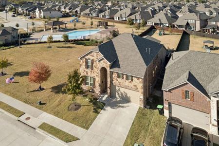1353 Lake Grove Drive