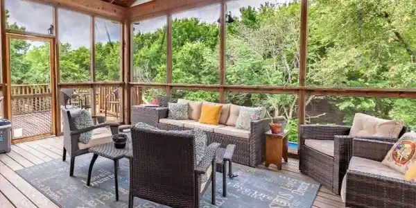 8805 Hidden Hill Drive
