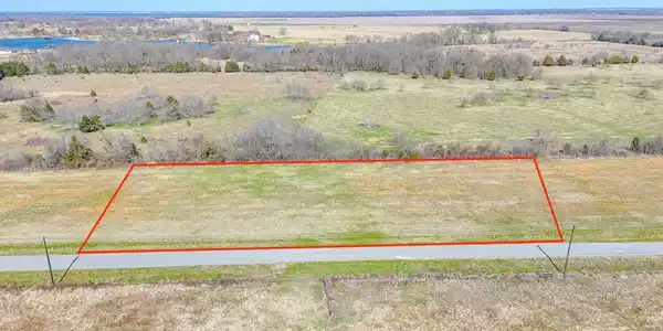 Lot 3 SE CR 3300