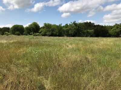1421 Lakeside Trail