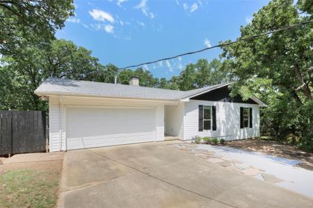 21 Horseshoe Drive