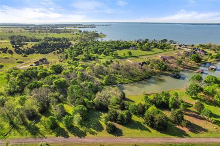 Lot 21,22,23 Embarcadero