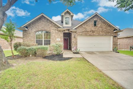 1020 Lake Hollow Drive