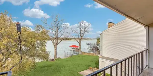 390 Driftwood Court