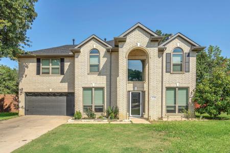 2100 Acorn Bend