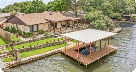 422 granada calle Court