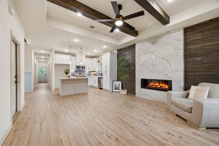 803 Arrowhead Court