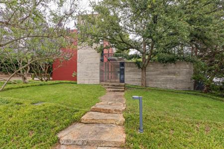 1810 Bermuda Street