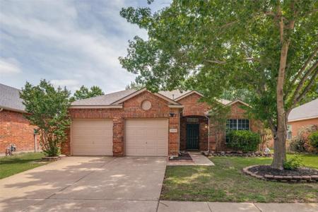 10610 Woodlands Trail