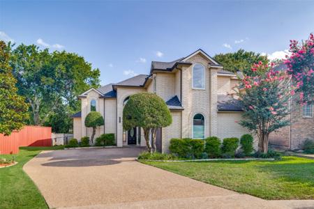 9006 Greenwood Trail
