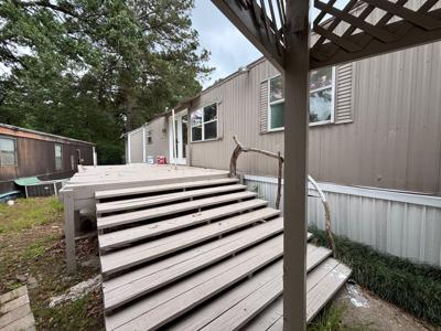 28 E Whippoorwill Lane