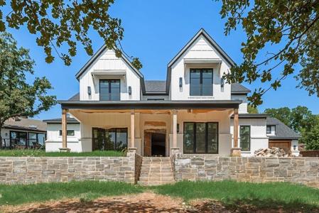 7 Horseshoe Drive
