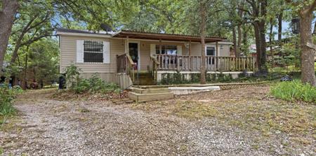 945 Lake Road