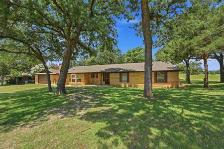 100 Mohican Trail