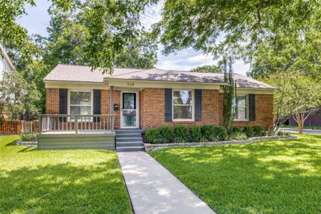 558 Kirkwood Drive