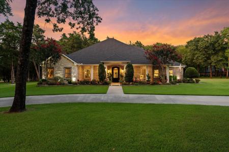 156 Private Road 5942