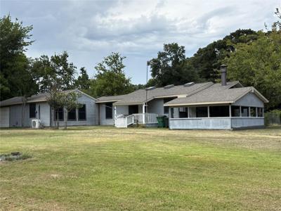 2535 Red Bud Trail