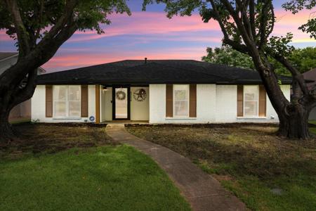 5208 Pensacola Drive