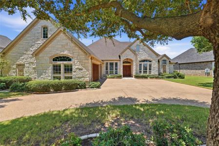 2703 Waters Edge Drive