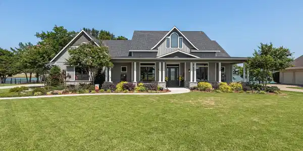 1118 Deep Water Cove