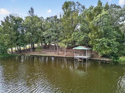 108 Cottonwood Lane