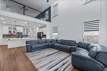 1444 Kit King Drive