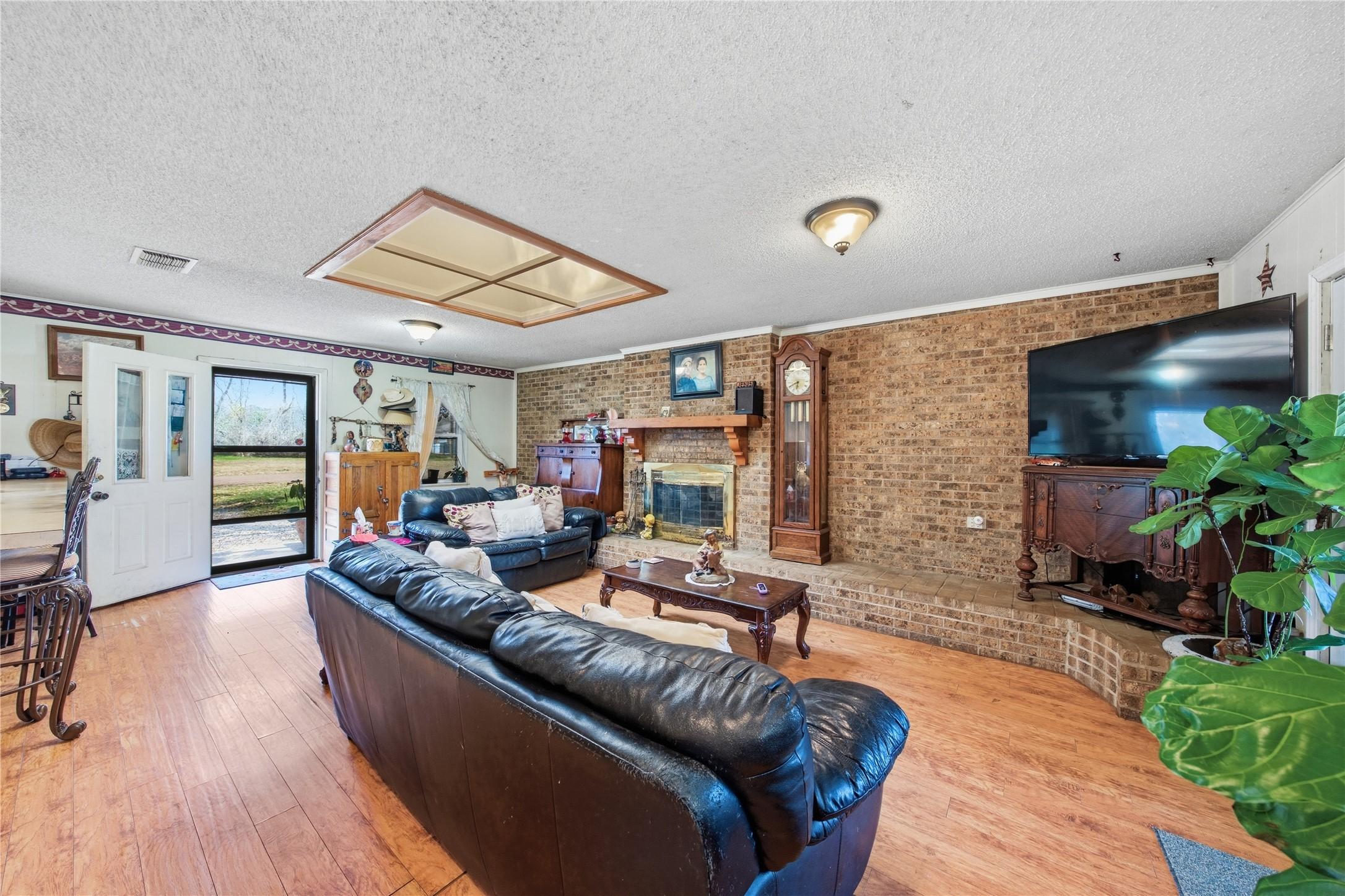 Image 4 Image 4