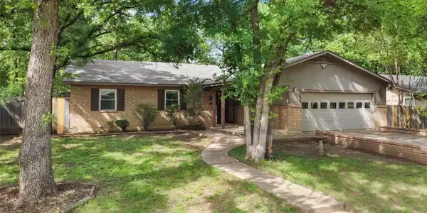 1109 Pine Ridge Drive