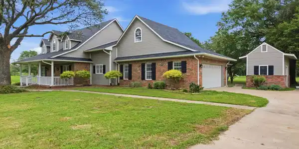 249 Private Road 5940