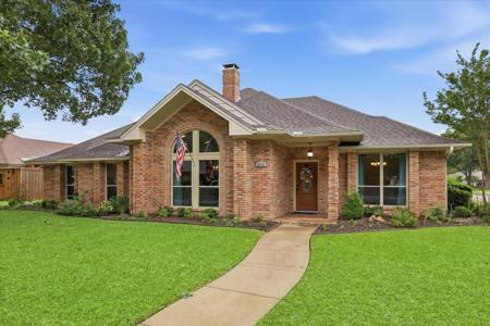 2310 Vanderbilt Court