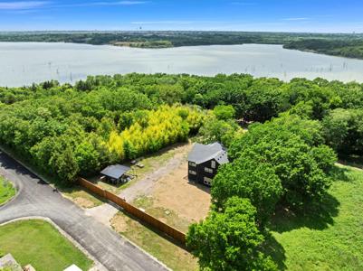 6868 County Road 889
