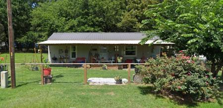 10166 Northview Drive