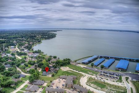 11 Lakeway Drive
