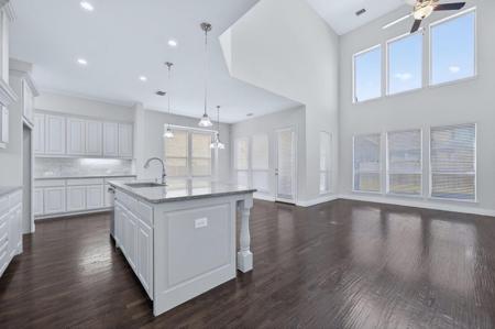 922 Amber Knoll Drive
