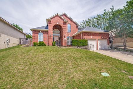 5805 Yacht Club Drive