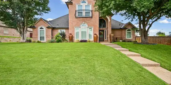 8825 Turnberry Court