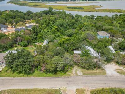 4311 W Oak Trail