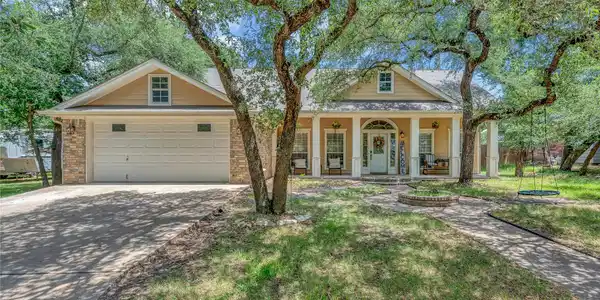 37 Bluebonnet Loop