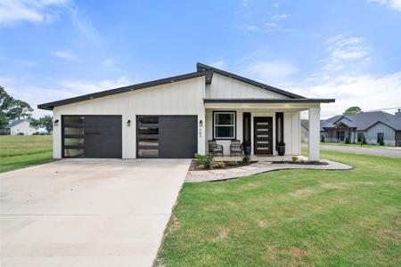 363 Cross Tie Ranch Road