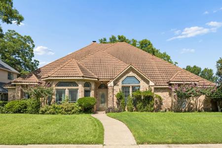 1913 Pecan Ridge Drive
