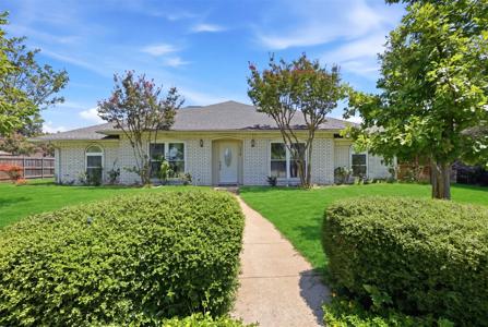 1718 Merrimac Trail