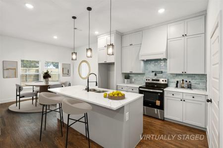 102 Channelview