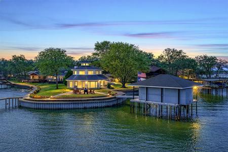 258 Lakeview Drive