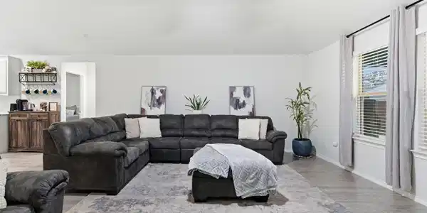 437 Falcon Way